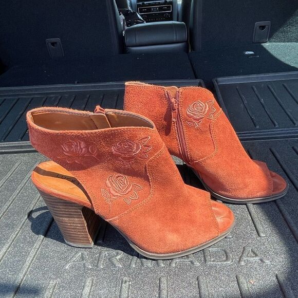 Lucky Brand Shoes - Lucky Brand Shoes 